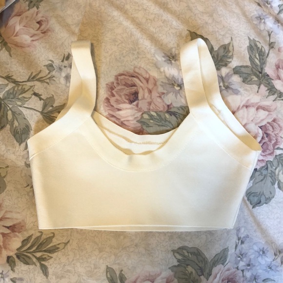 BNWOT Bandage Crop Top - Picture 5 of 5